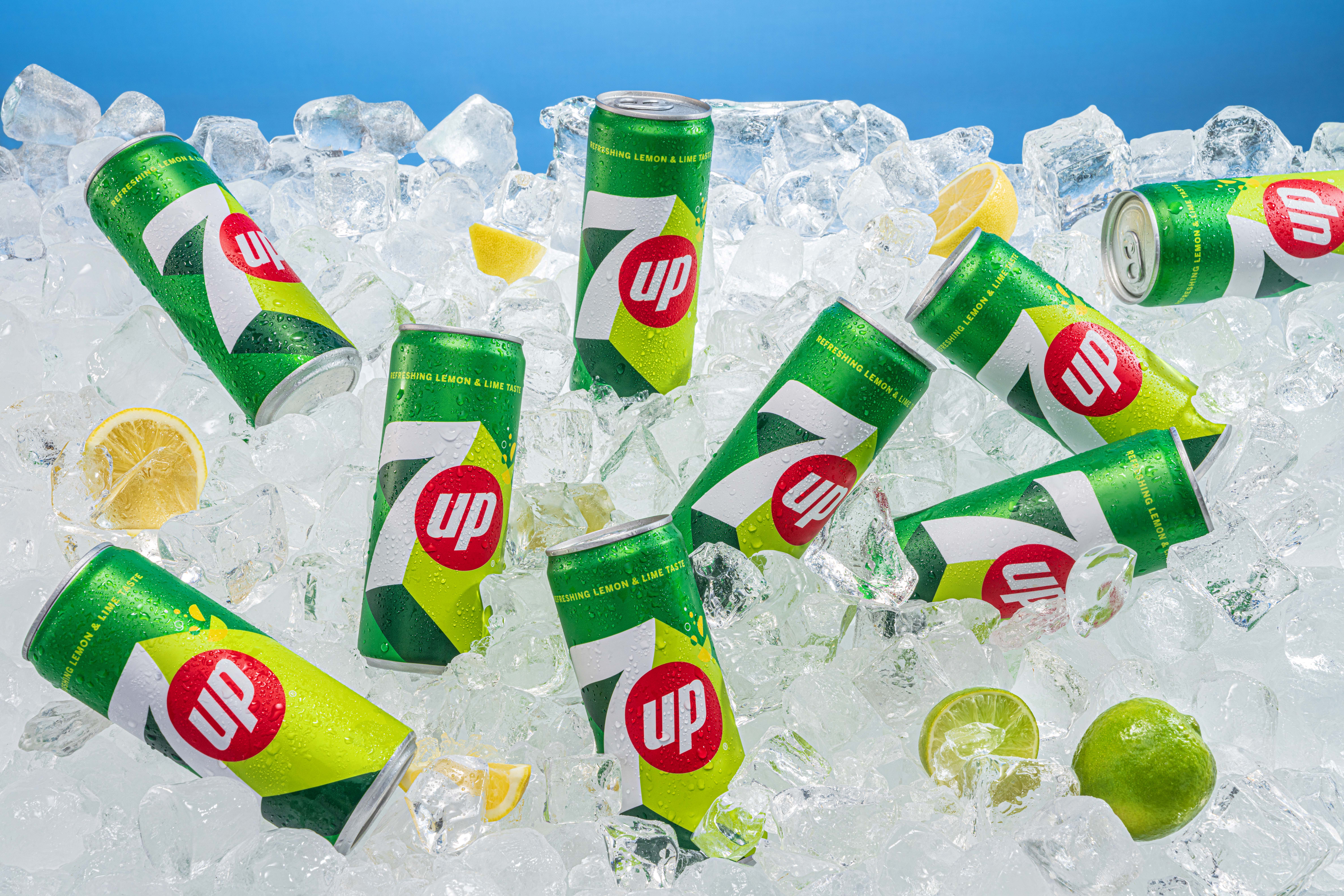 2023_7UP_Photography_LiveAction_Ice_Regular_SlimCan_B